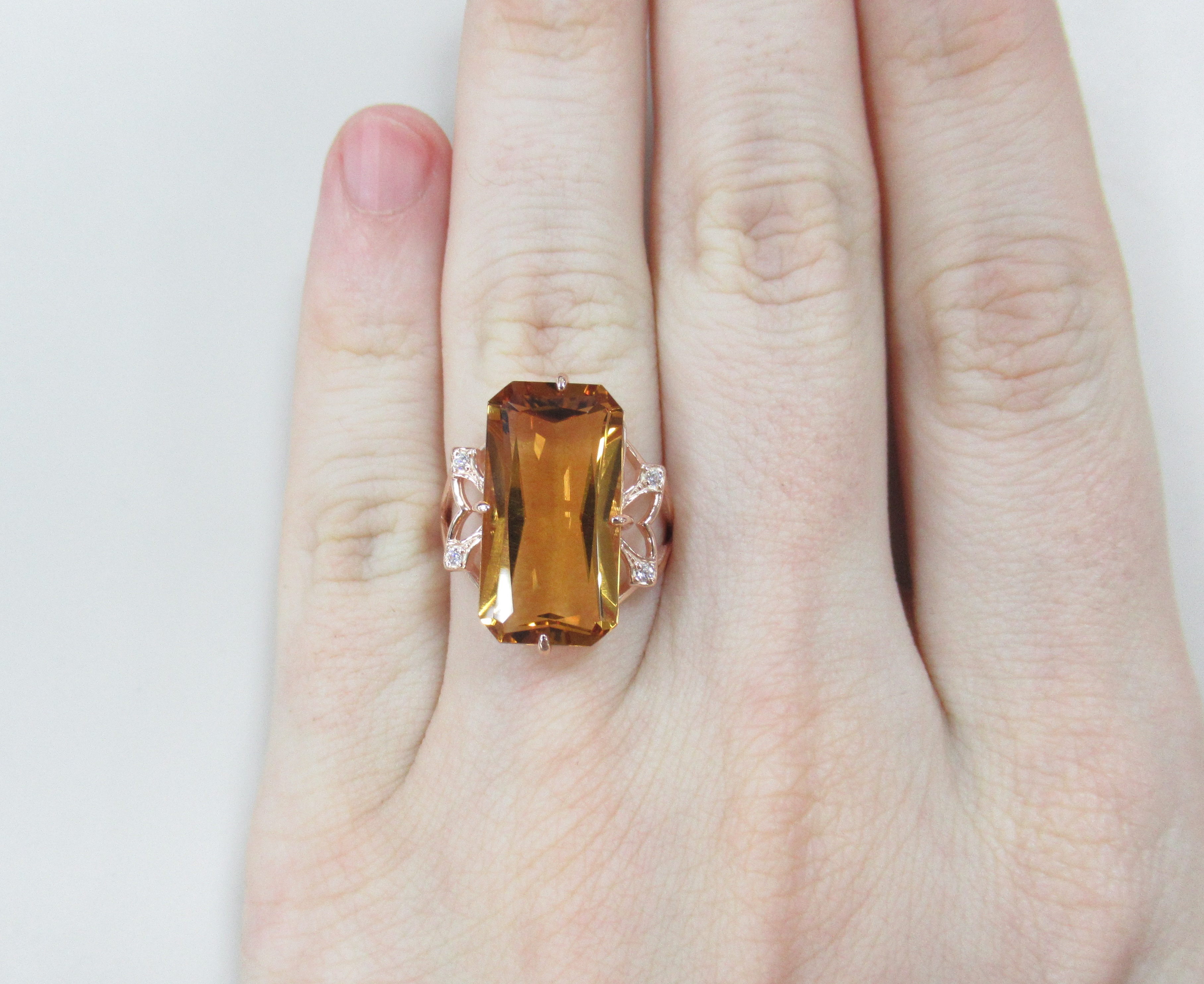 Серебряное кольцо с цитрином